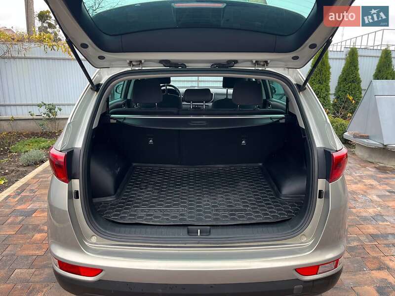 Позашляховик / Кросовер Kia Sportage 2017 в Києві фото 19 Позашляховик / Кросовер Kia Sportage 2017 в Києві
