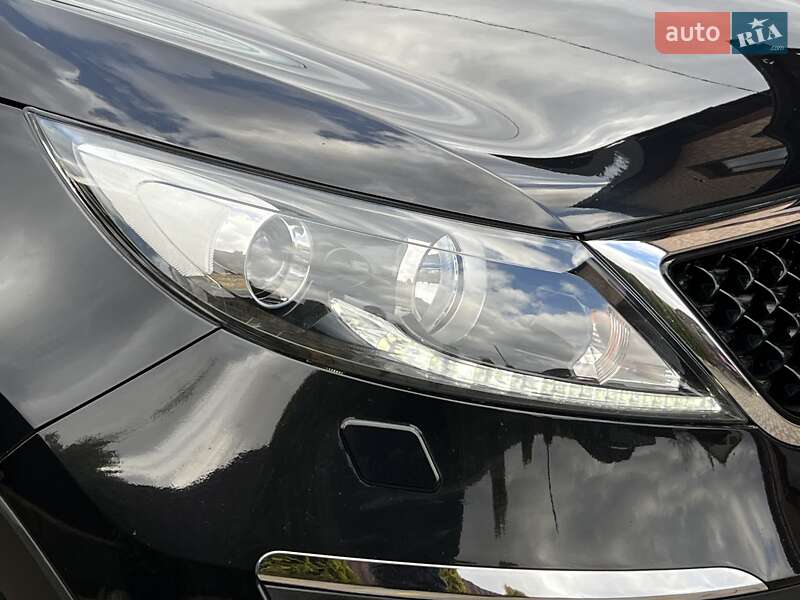 Позашляховик / Кросовер Kia Sportage 2014 в Івано-Франківську