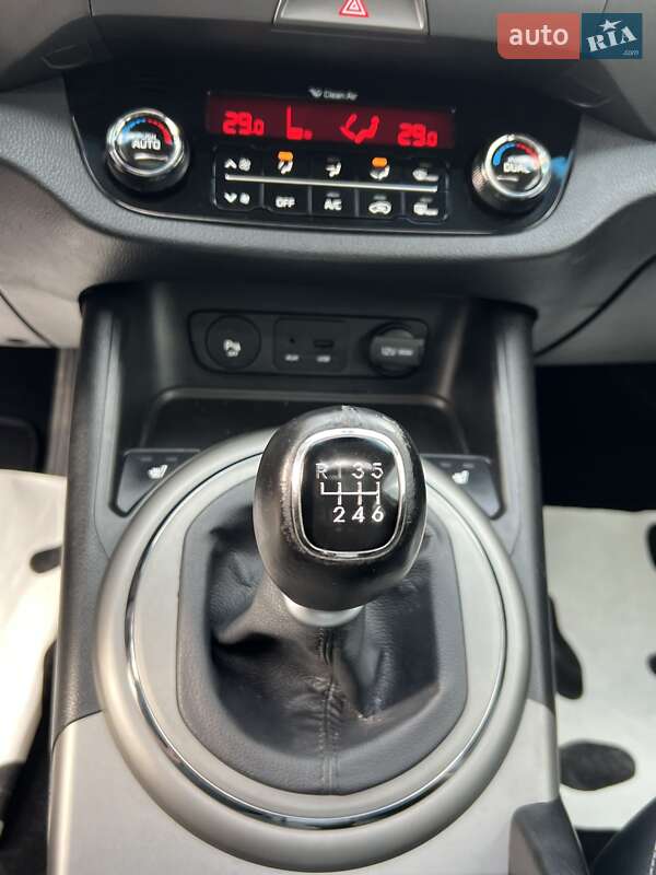 Позашляховик / Кросовер Kia Sportage 2014 в Івано-Франківську