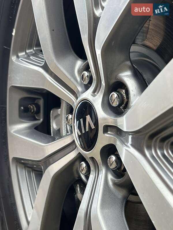 Позашляховик / Кросовер Kia Sportage 2014 в Івано-Франківську