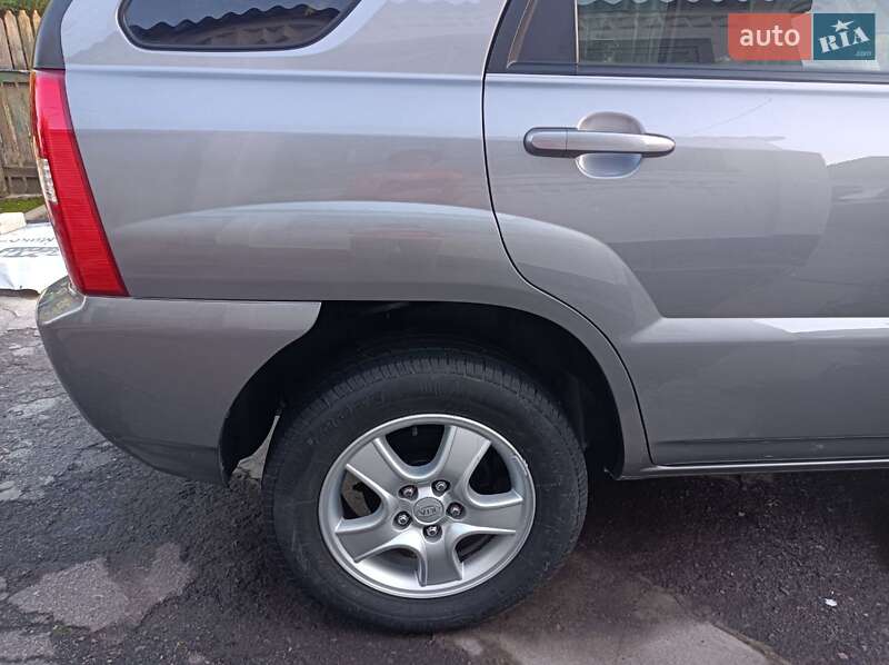 Внедорожник / Кроссовер Kia Sportage 2008 в Ракитном