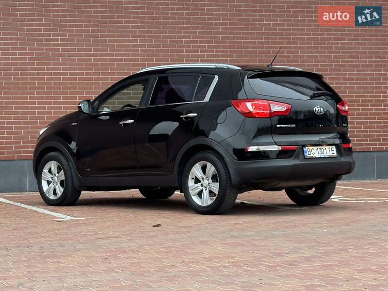 Внедорожник / Кроссовер Kia Sportage 2012 в Одессе