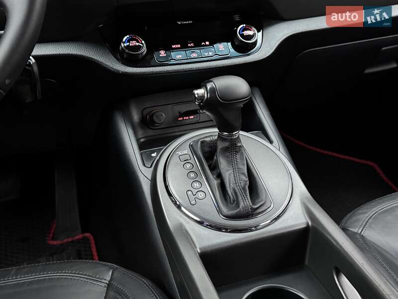 Внедорожник / Кроссовер Kia Sportage 2012 в Одессе