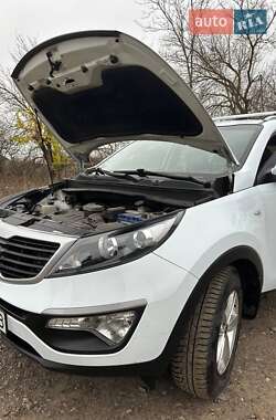 Внедорожник / Кроссовер Kia Sportage 2012 в Каменском