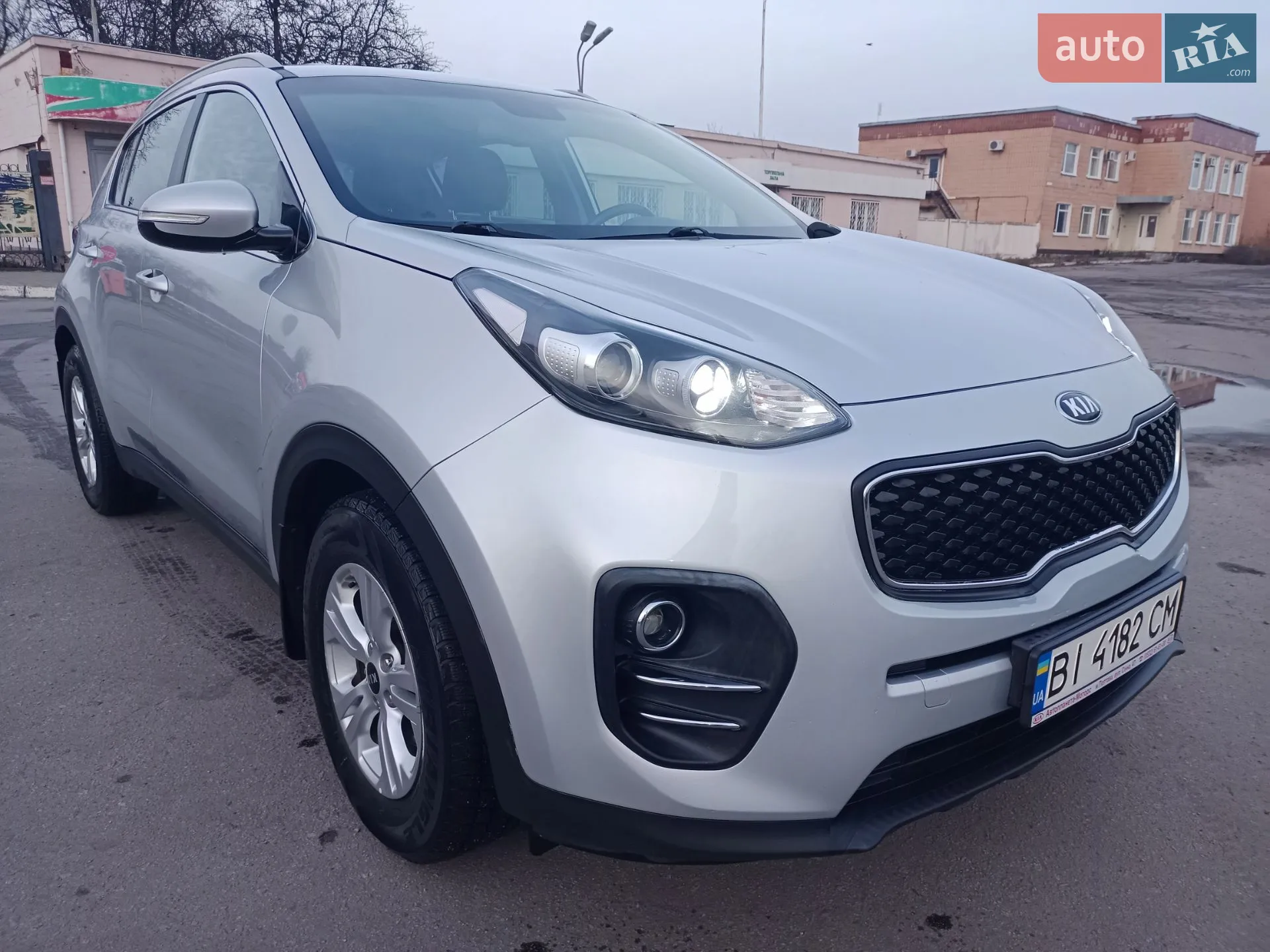 Kia Sportage 2017 VIN U5YPG814AHL409383 фото оголошення 11 з 54