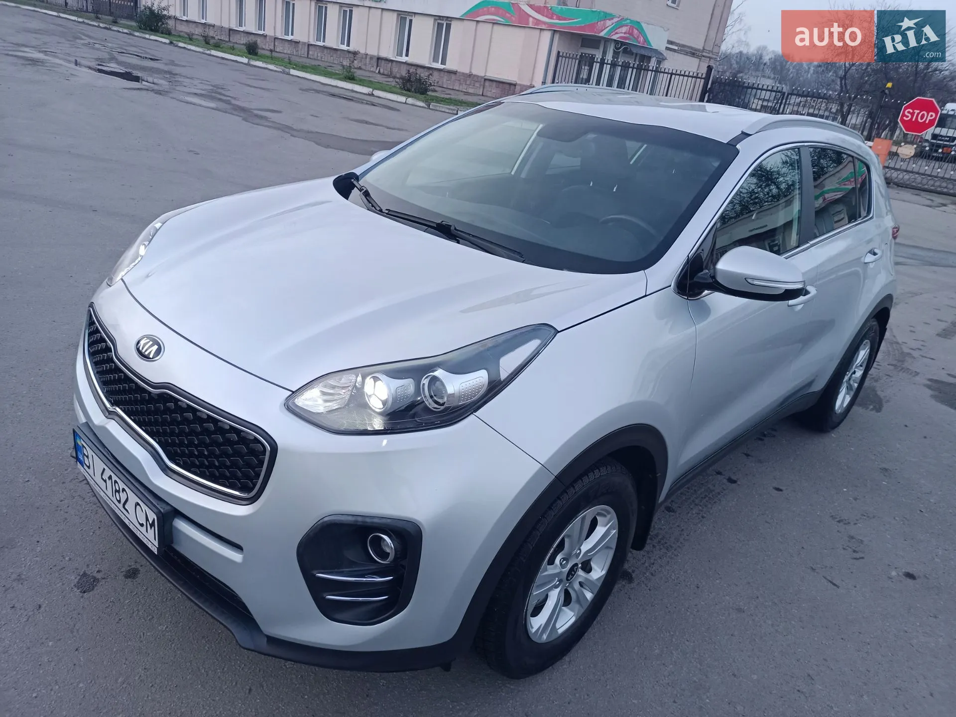 Kia Sportage 2017 VIN U5YPG814AHL409383 фото оголошення 15 з 54