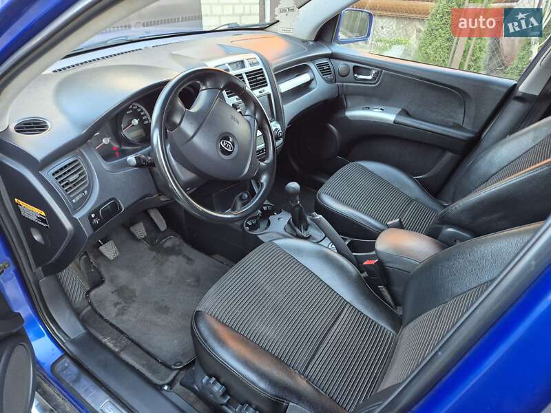 Внедорожник / Кроссовер Kia Sportage 2006 в Умани