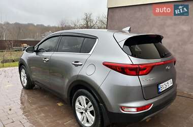 Внедорожник / Кроссовер Kia Sportage 2016 в Хмельницком