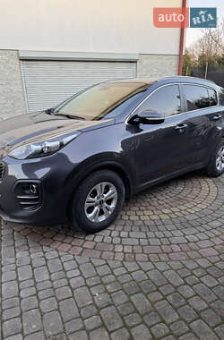 Позашляховик / Кросовер Kia Sportage 2017 в Дрогобичі
