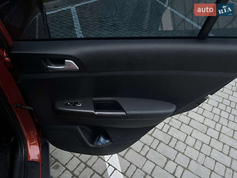 Внедорожник / Кроссовер Kia Sportage 2019 в Киеве