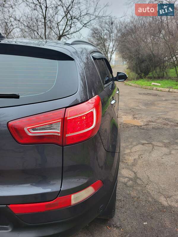 Внедорожник / Кроссовер Kia Sportage 2011 в Кривом Роге