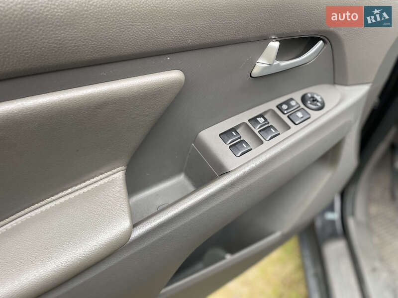 Внедорожник / Кроссовер Kia Sportage 2014 в Николаеве