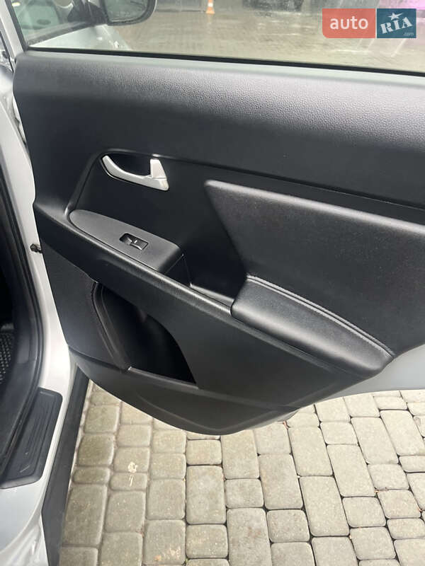 Внедорожник / Кроссовер Kia Sportage 2014 в Харькове фото 23 Внедорожник / Кроссовер Kia Sportage 2014 в Харькове