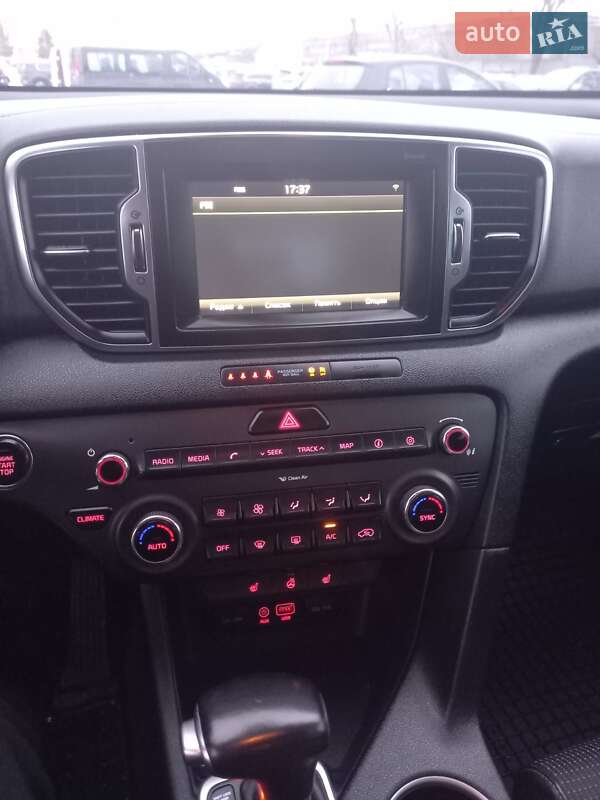 Внедорожник / Кроссовер Kia Sportage 2016 в Луцке