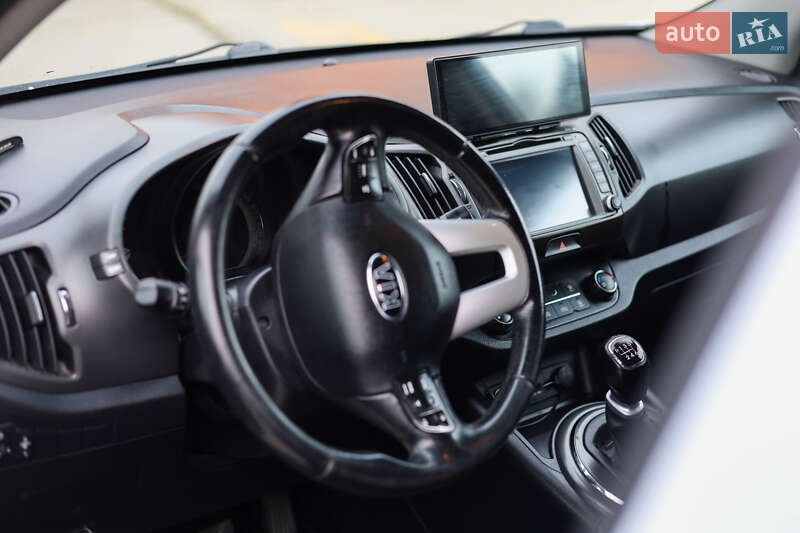 Внедорожник / Кроссовер Kia Sportage 2013 в Львове