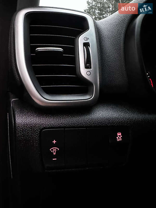 Внедорожник / Кроссовер Kia Sportage 2017 в Славуте фото 32 Внедорожник / Кроссовер Kia Sportage 2017 в Славуте