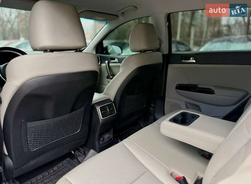 Внедорожник / Кроссовер Kia Sportage 2019 в Днепре