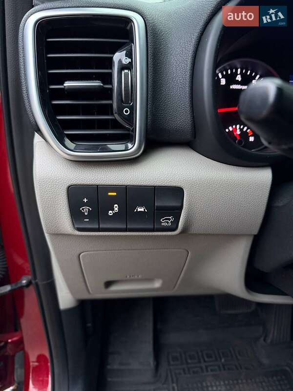 Внедорожник / Кроссовер Kia Sportage 2019 в Днепре