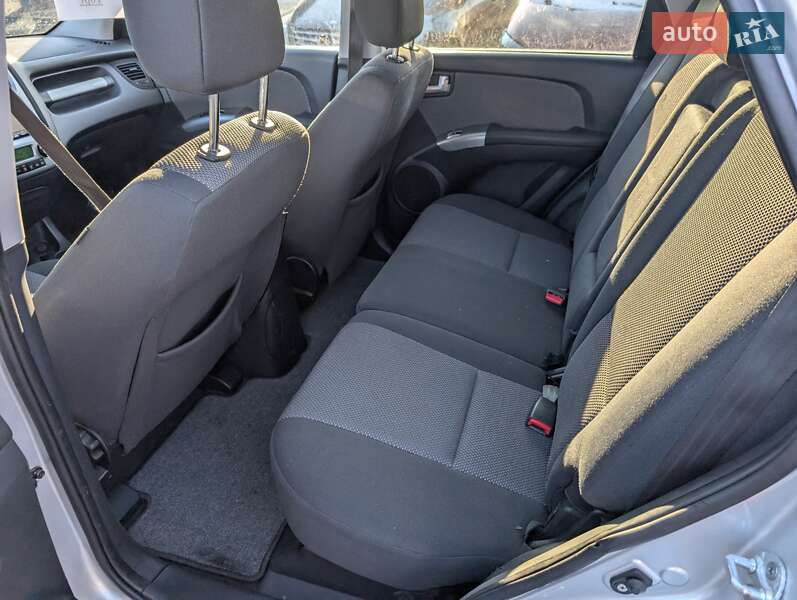 Внедорожник / Кроссовер Kia Sportage 2008 в Ровно