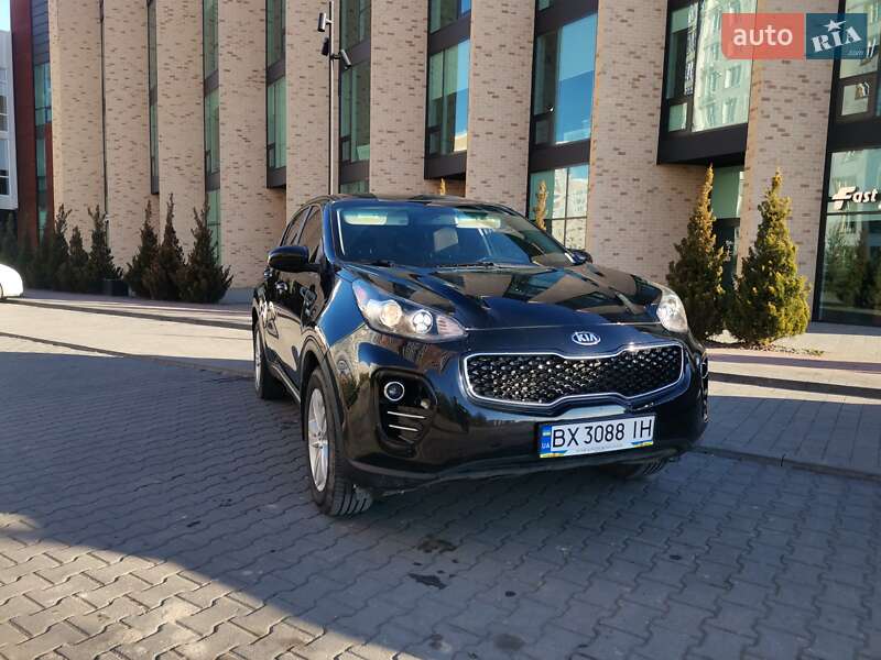 Позашляховик / Кросовер Kia Sportage 2017 в Хмельницькому