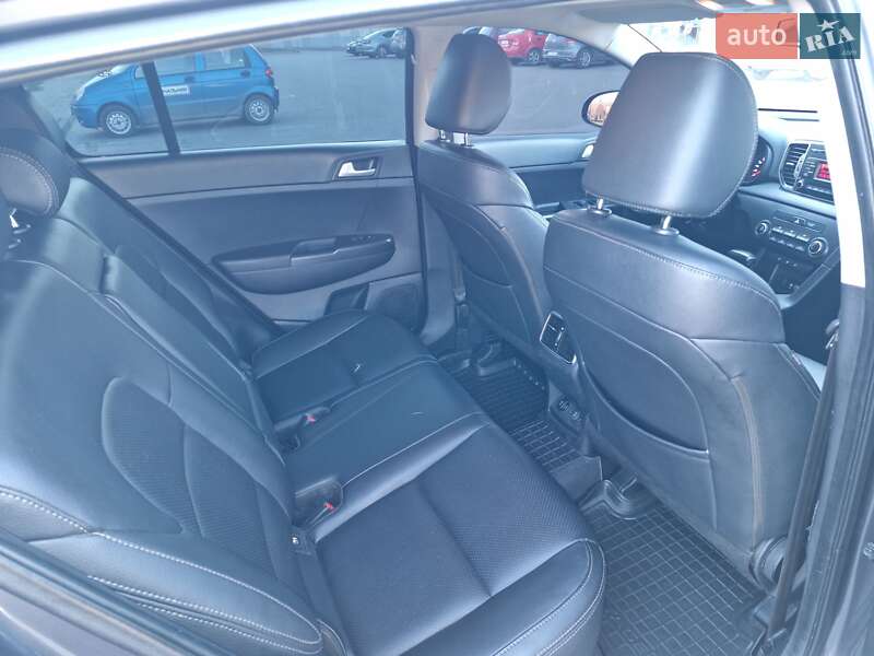 Внедорожник / Кроссовер Kia Sportage 2016 в Кривом Роге фото 16 Внедорожник / Кроссовер Kia Sportage 2016 в Кривом Роге