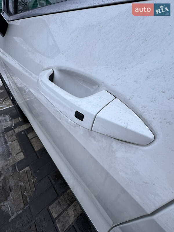 Внедорожник / Кроссовер Kia Sportage 2023 в Городне