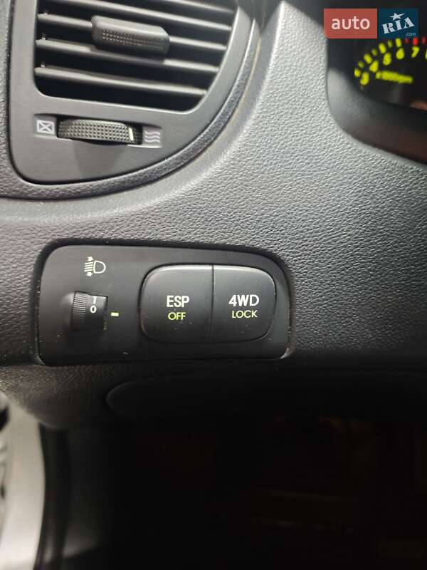 Внедорожник / Кроссовер Kia Sportage 2004 в Львове