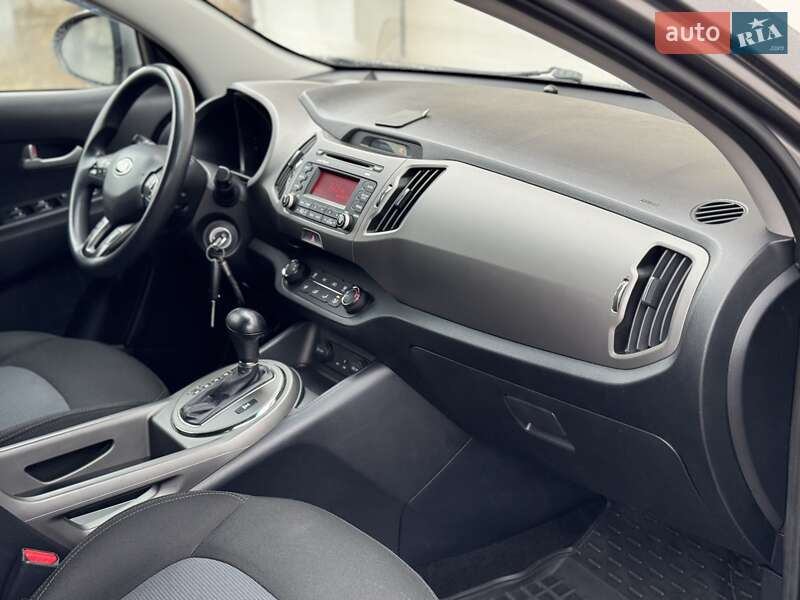 Внедорожник / Кроссовер Kia Sportage 2013 в Сарнах