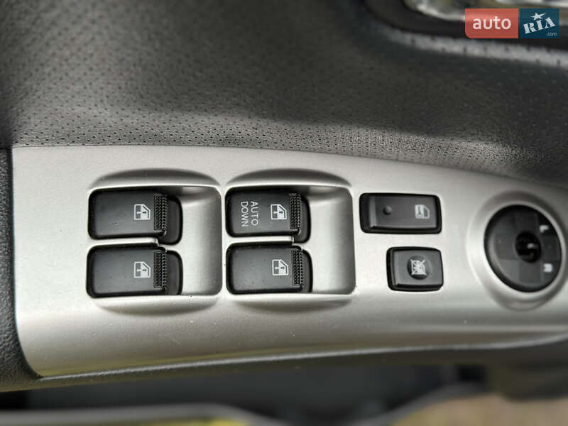 Позашляховик / Кросовер Kia Sportage 2007 в Харкові