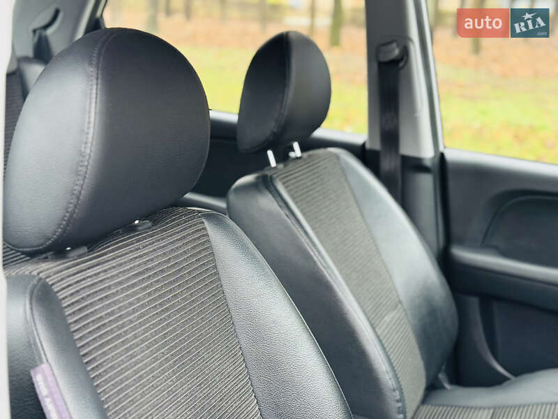 Позашляховик / Кросовер Kia Sportage 2007 в Харкові