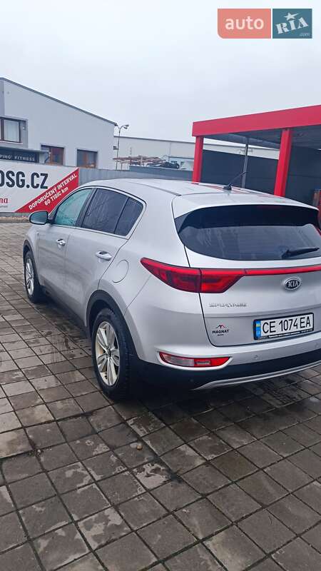 Внедорожник / Кроссовер Kia Sportage 2016 в Черновцах