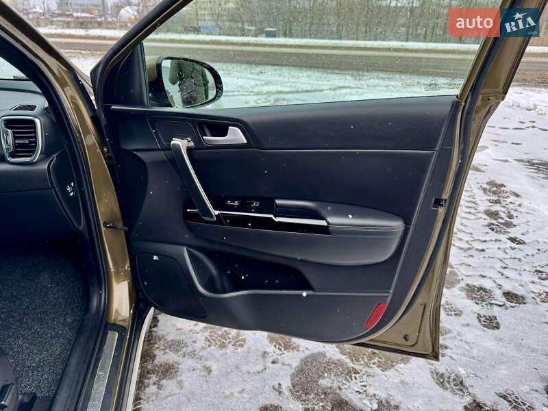 Позашляховик / Кросовер Kia Sportage 2016 в Полтаві фото 54 Позашляховик / Кросовер Kia Sportage 2016 в Полтаві