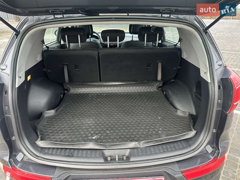 Позашляховик / Кросовер Kia Sportage 2010 в Житомирі