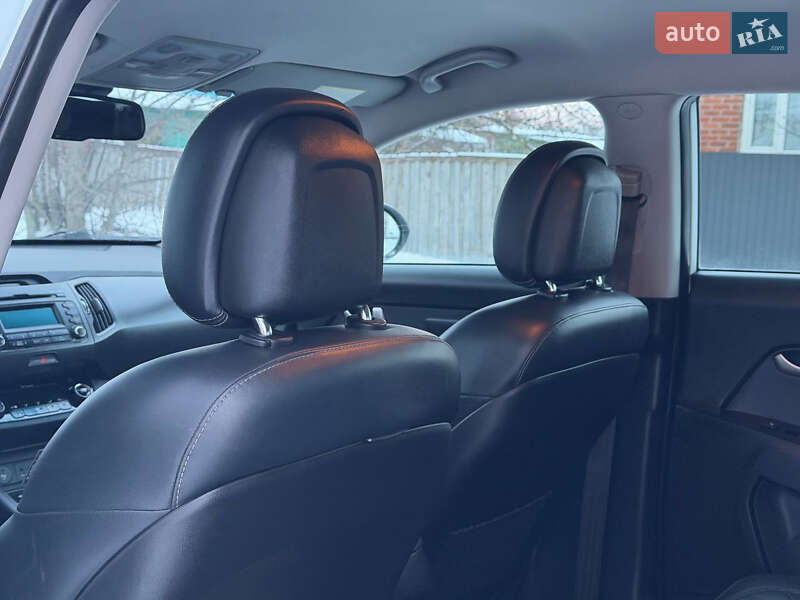 Внедорожник / Кроссовер Kia Sportage 2012 в Киеве