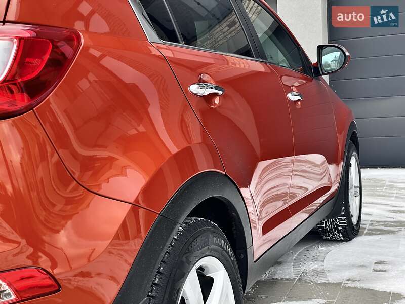 Позашляховик / Кросовер Kia Sportage 2013 в Ковелі