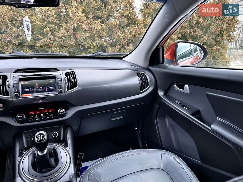 Позашляховик / Кросовер Kia Sportage 2013 в Ковелі