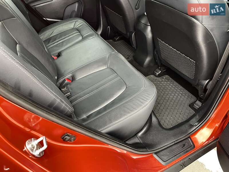 Позашляховик / Кросовер Kia Sportage 2013 в Ковелі