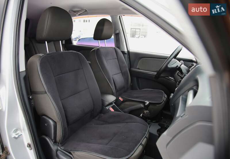 Внедорожник / Кроссовер Kia Sportage 2008 в Харькове