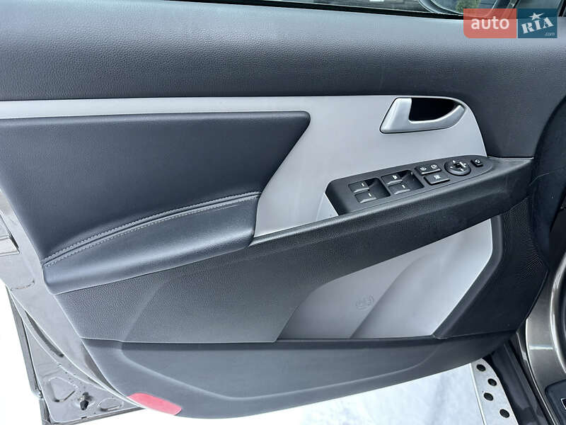 Внедорожник / Кроссовер Kia Sportage 2014 в Ковеле фото 23 Внедорожник / Кроссовер Kia Sportage 2014 в Ковеле