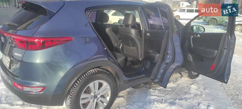 Внедорожник / Кроссовер Kia Sportage 2016 в Киеве фото 11 Внедорожник / Кроссовер Kia Sportage 2016 в Киеве
