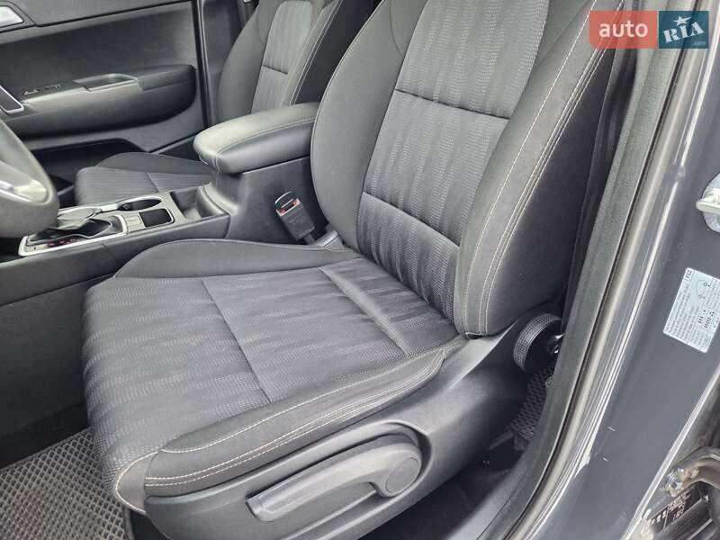 Позашляховик / Кросовер Kia Sportage 2020 в Краснограді