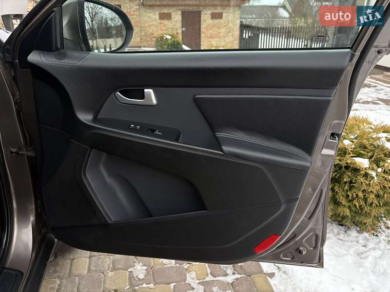 Внедорожник / Кроссовер Kia Sportage 2011 в Ровно фото 35 Внедорожник / Кроссовер Kia Sportage 2011 в Ровно