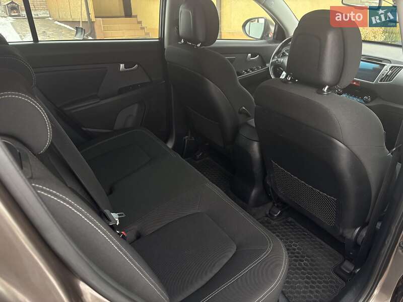 Внедорожник / Кроссовер Kia Sportage 2011 в Ровно фото 2 Внедорожник / Кроссовер Kia Sportage 2011 в Ровно