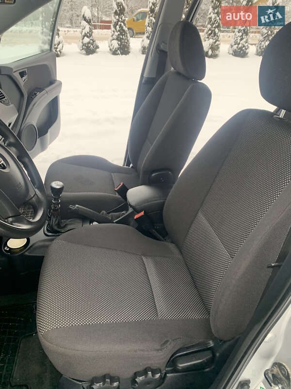 Внедорожник / Кроссовер Kia Sportage 2006 в Дрогобыче фото 43 Внедорожник / Кроссовер Kia Sportage 2006 в Дрогобыче