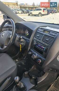 Позашляховик / Кросовер Kia Sportage 2006 в Луцьку