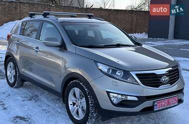 Внедорожник / Кроссовер Kia Sportage 2012 в Млинове