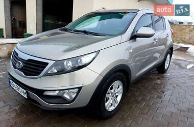 Позашляховик / Кросовер Kia Sportage 2012 в Чернівцях