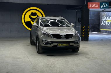 Внедорожник / Кроссовер Kia Sportage 2013 в Черновцах