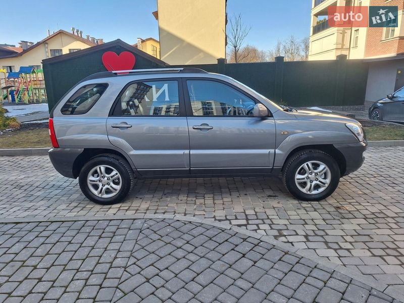 Внедорожник / Кроссовер Kia Sportage 2006 в Ивано-Франковске