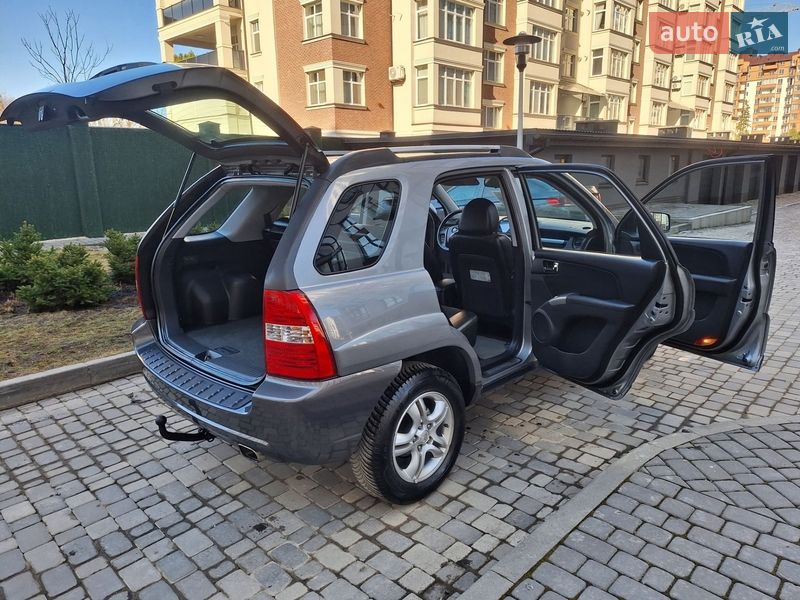 Внедорожник / Кроссовер Kia Sportage 2006 в Ивано-Франковске